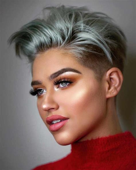 hair style women short